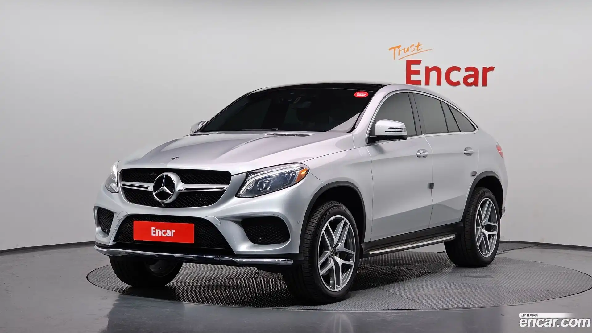 GLE-Class Mercedes-Benz 2018.5-OUTER-001
