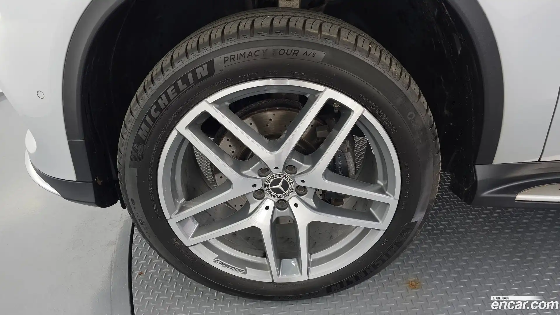 GLE-Class Mercedes-Benz 2018.5-OUTER-005