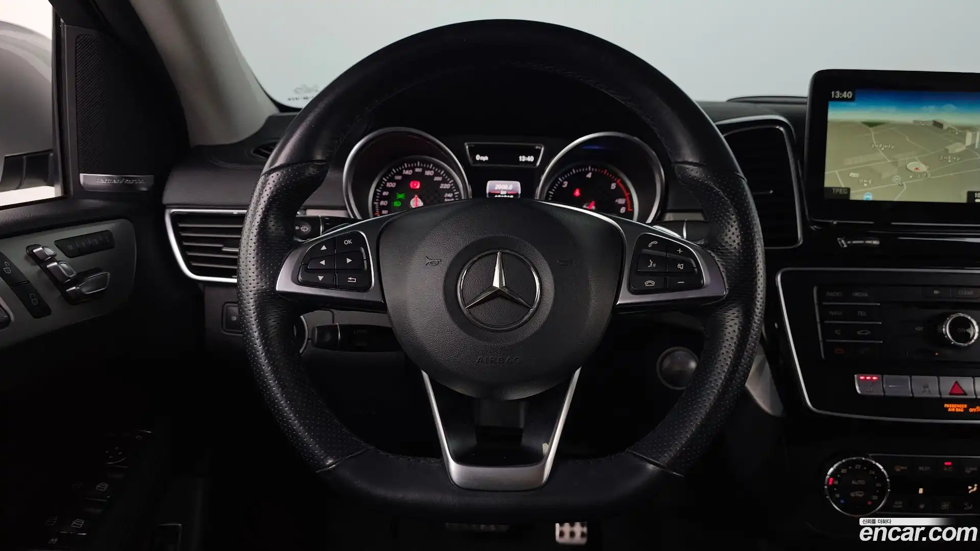 GLE-Class Mercedes-Benz 2018.5-OPTION-017