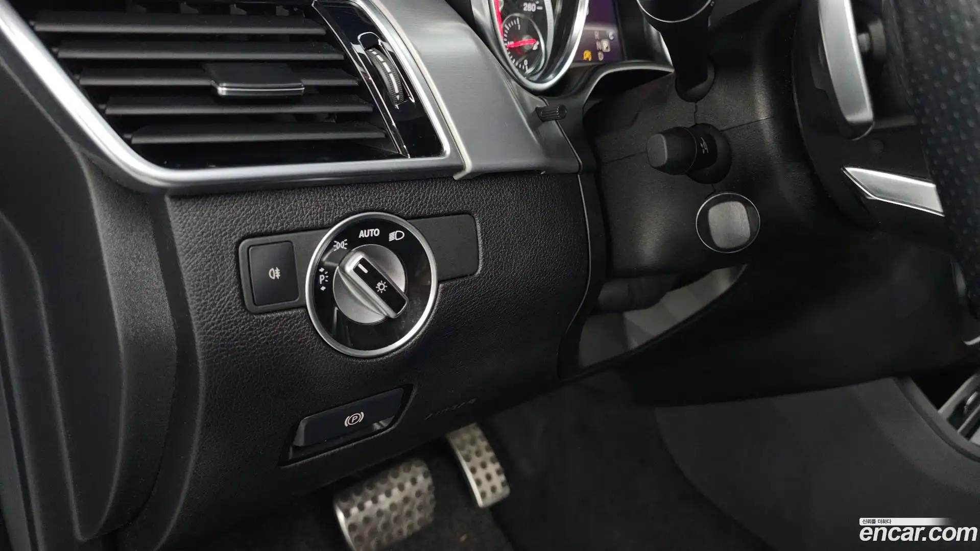 GLE-Class Mercedes-Benz 2018.5-OPTION-022