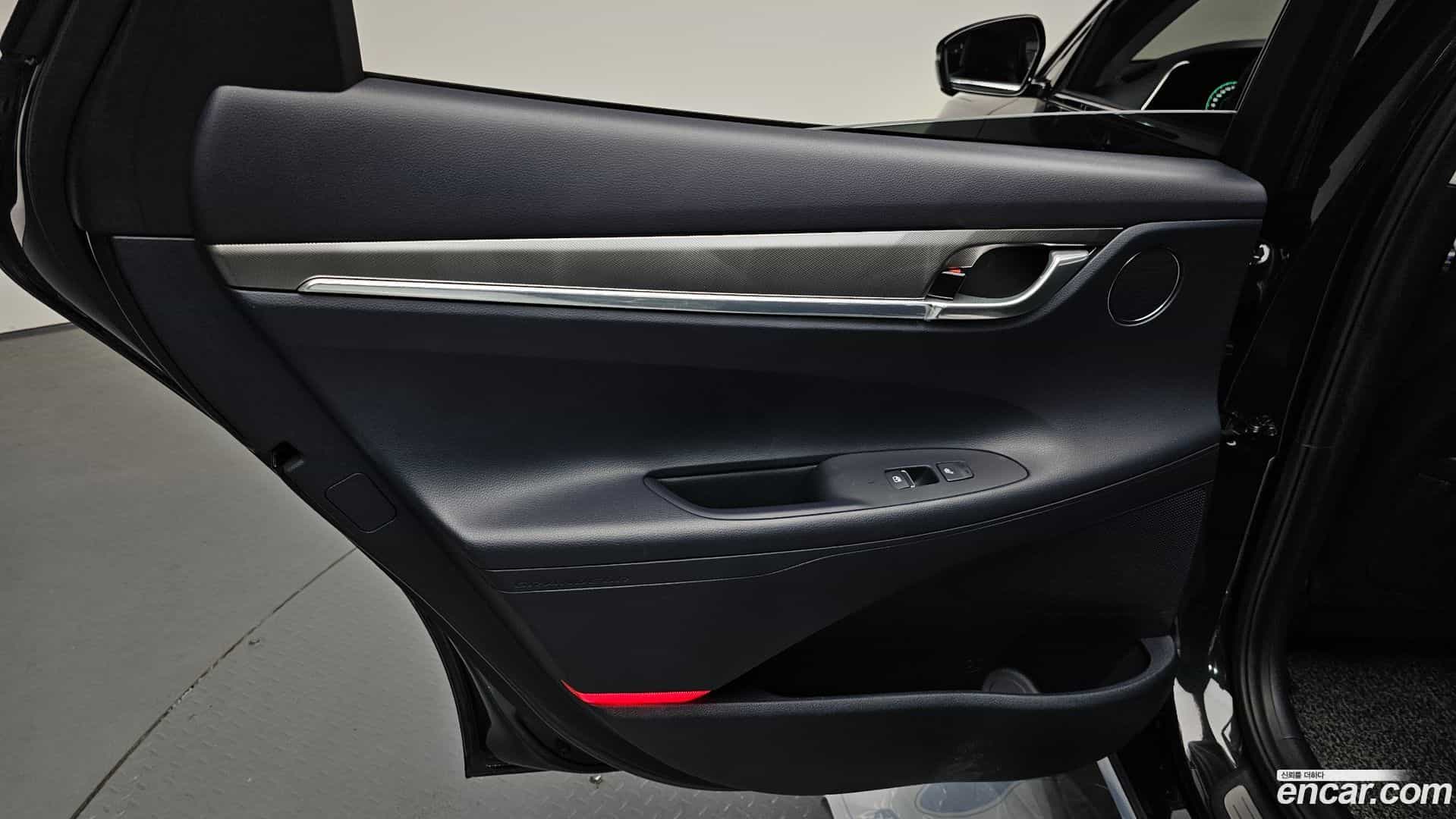 Grandeur Hyundai 2020.10-INNER-035
