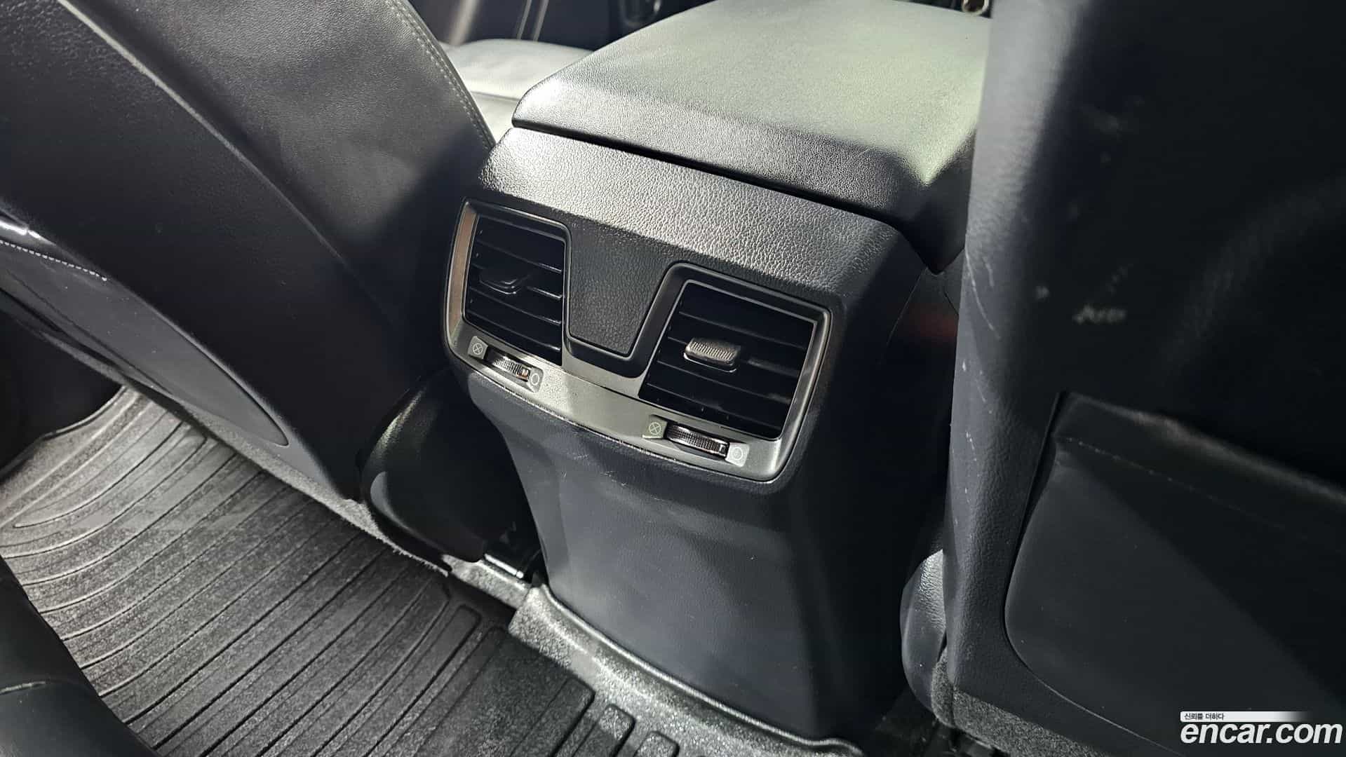 Rexton KG Mobility 2021.8-OPTION-044