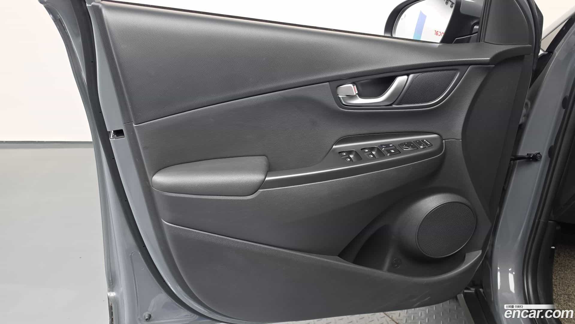 Kona Hyundai 2022.6-INNER-034