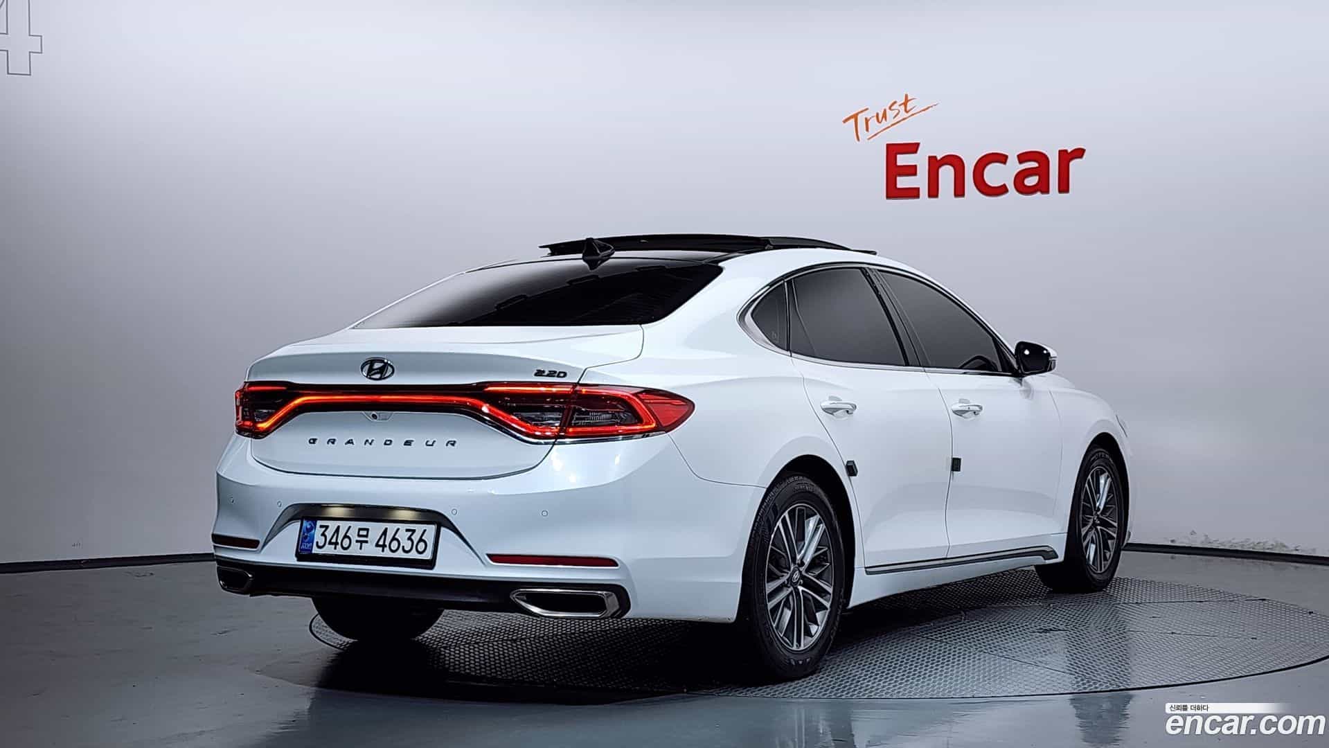 Grandeur Hyundai 2018.0-OUTER-002