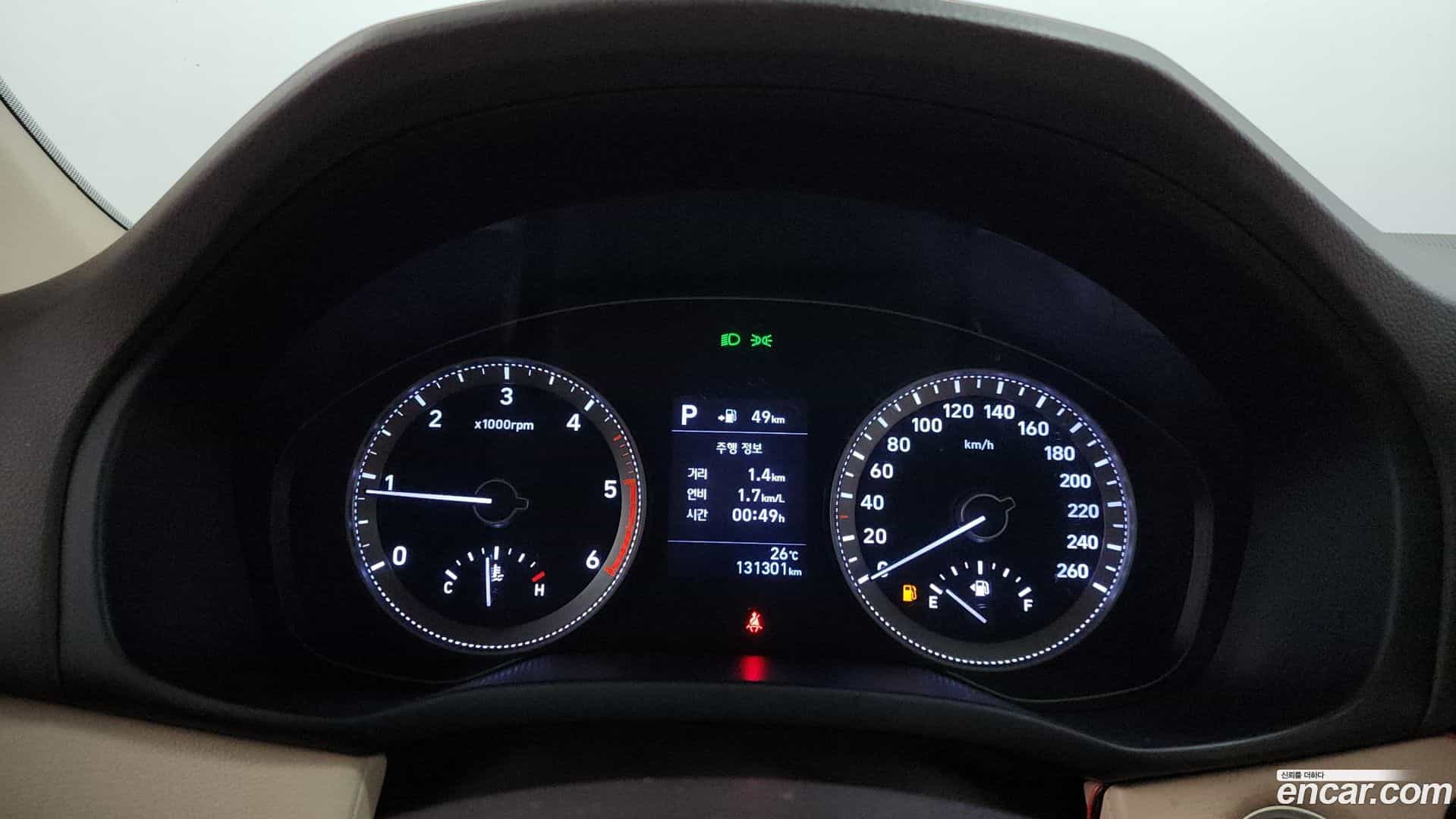 Grandeur Hyundai 2018.0-INNER-008