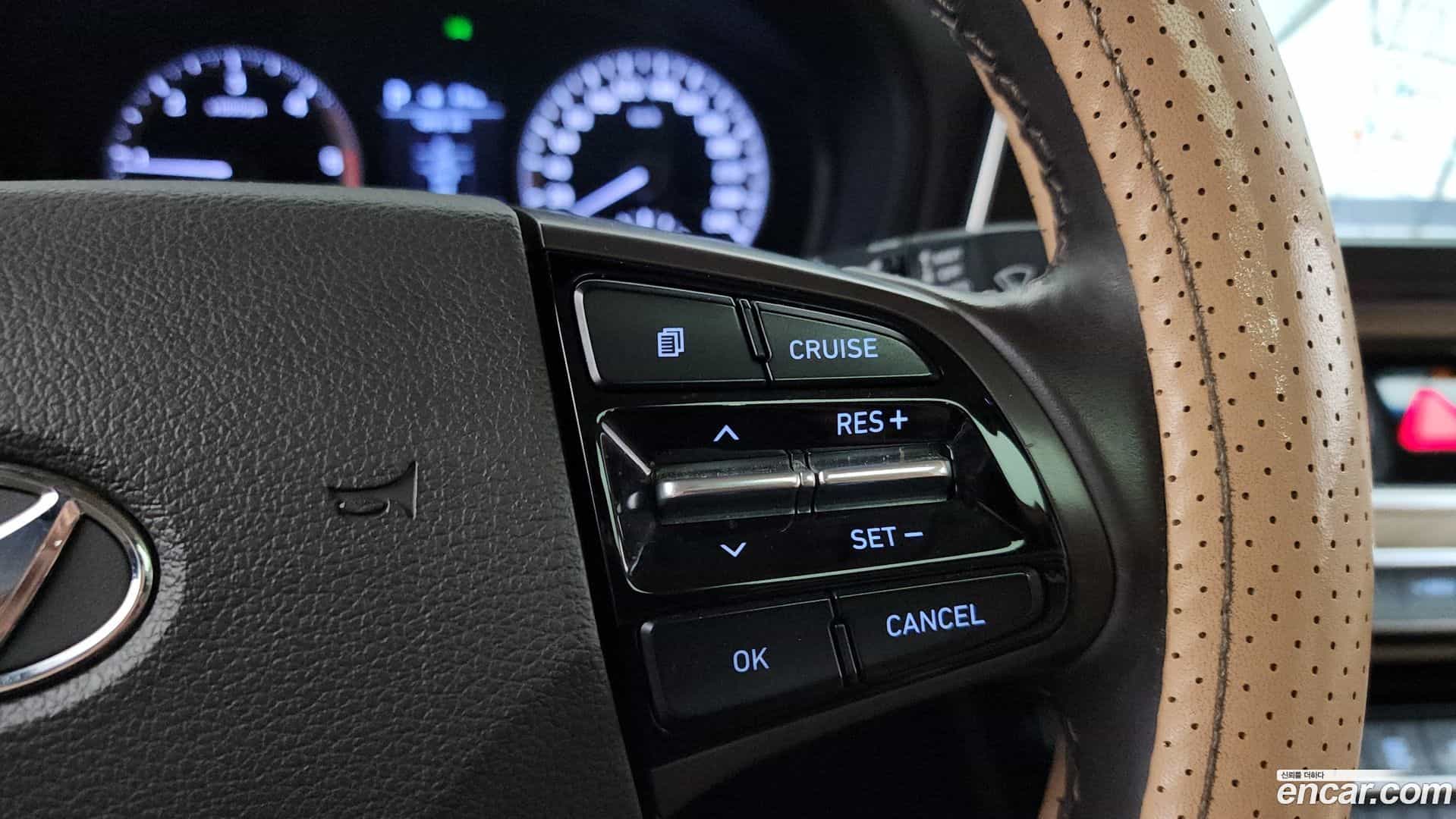 Grandeur Hyundai 2018.0-OPTION-020
