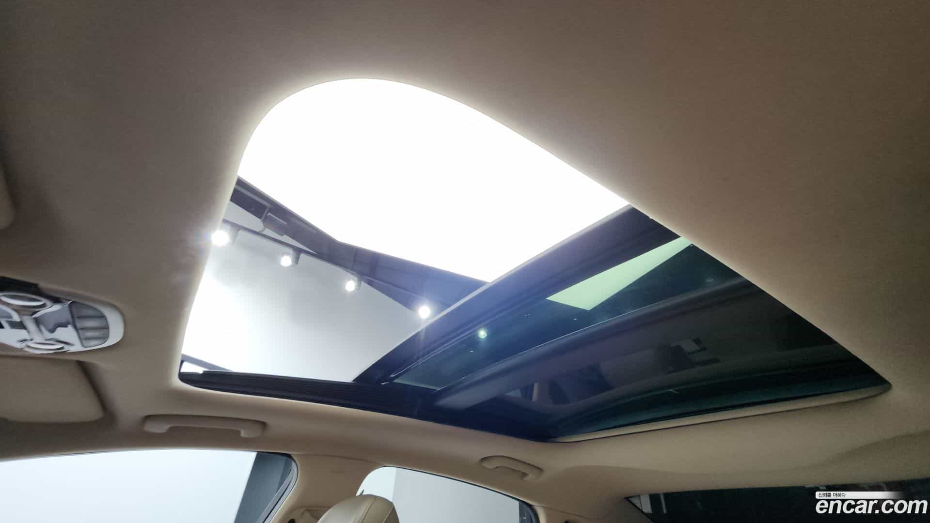 Grandeur Hyundai 2018.0-OPTION-021