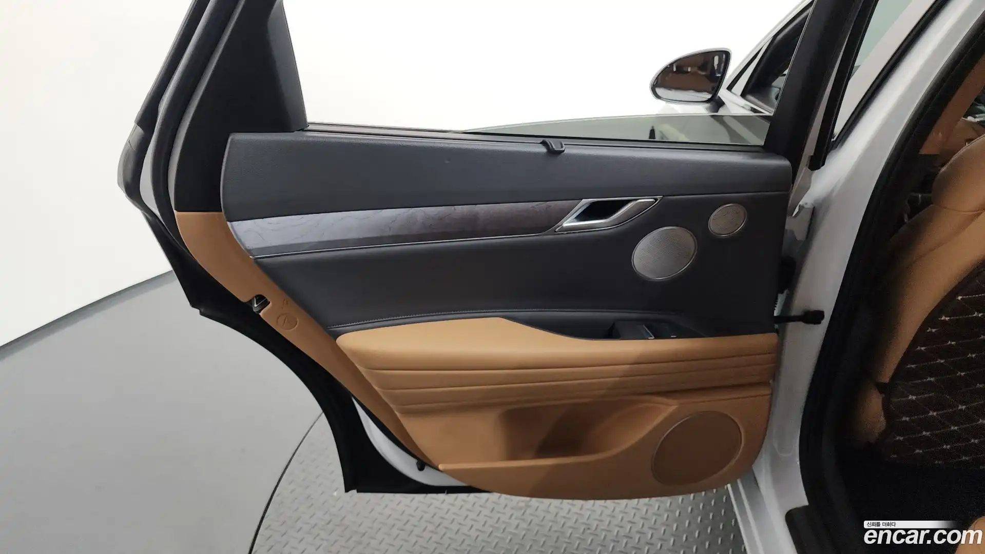 G80 Genesis 2021.4-INNER-035