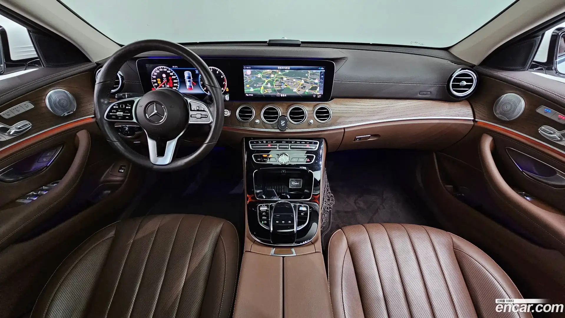 E-Class Mercedes-Benz 2020.3-INNER-007