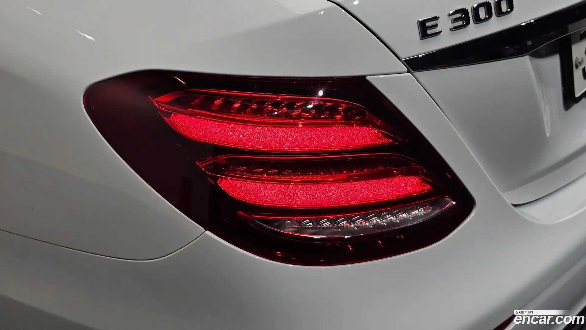 E-Class Mercedes-Benz 2020.3-OUTER-033