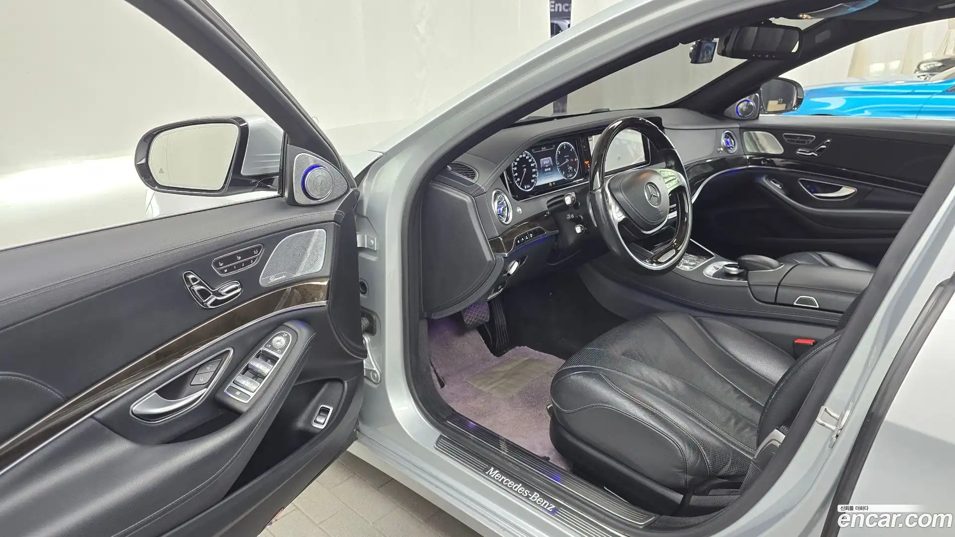 S-Class Mercedes-Benz 2015.1-INNER-010