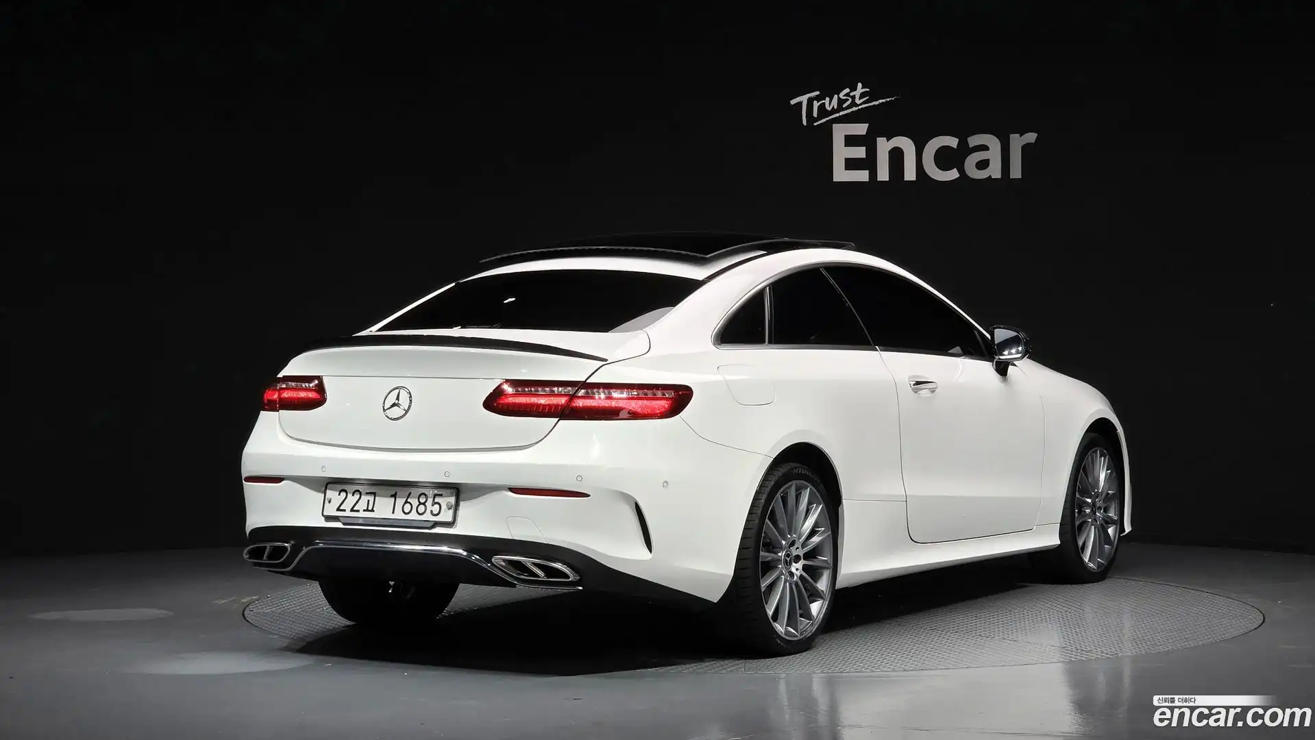 E-Class Mercedes-Benz 2019.1-OUTER-002