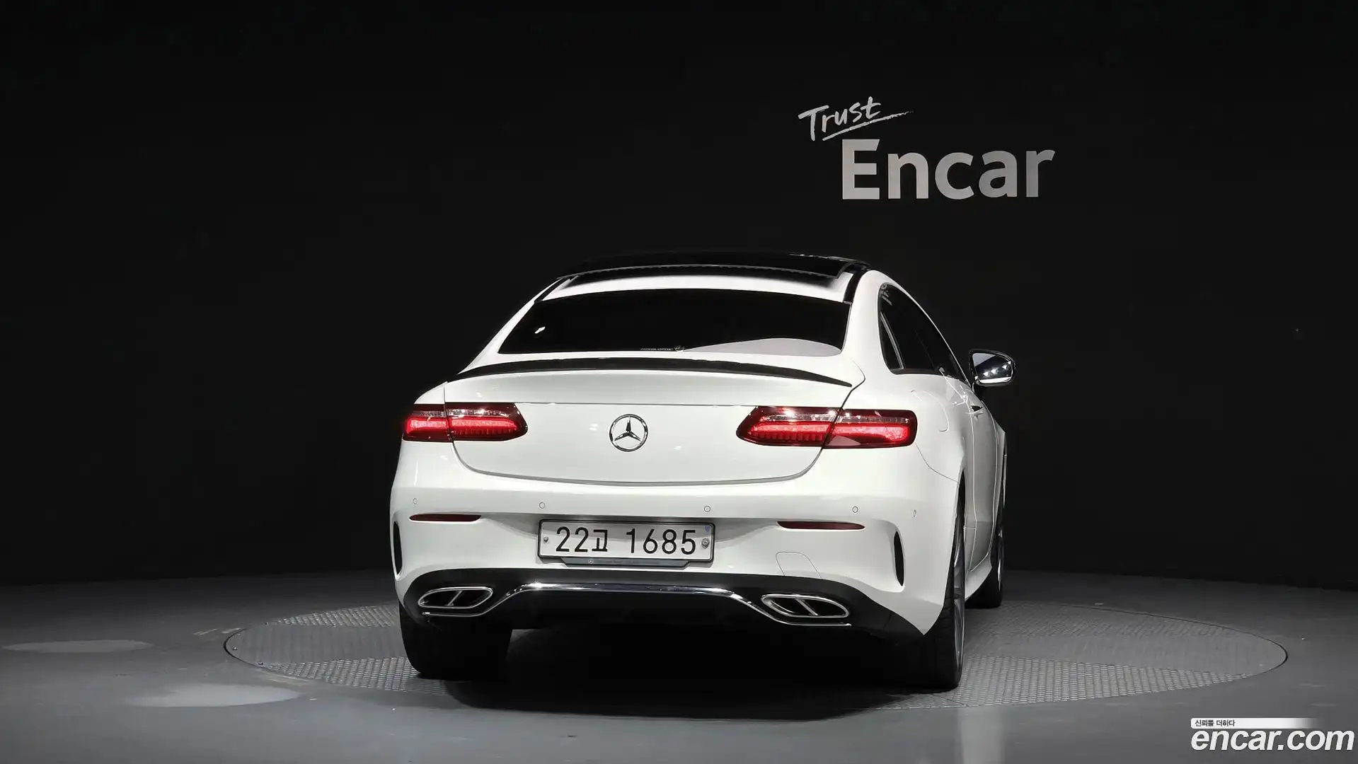 E-Class Mercedes-Benz 2019.1-OUTER-004