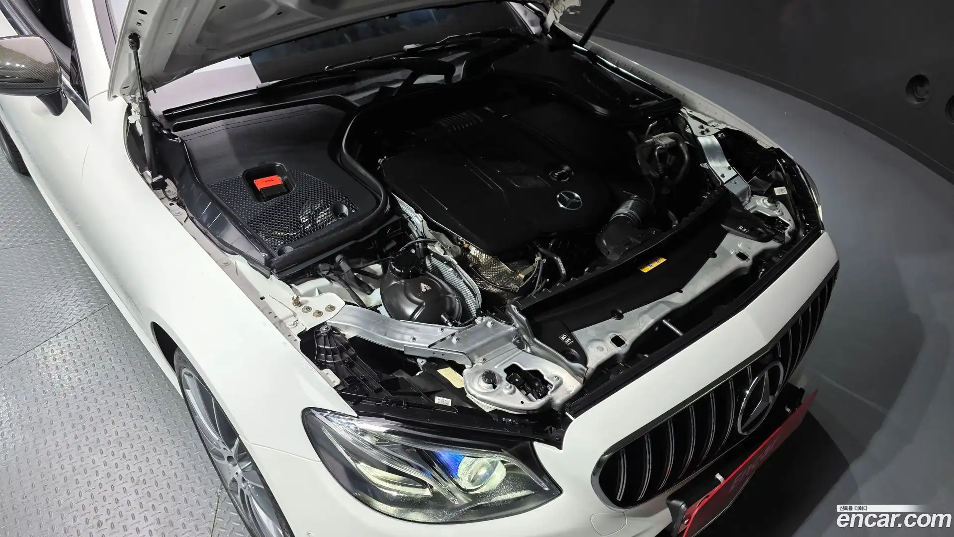 E-Class Mercedes-Benz 2019.1-OUTER-006