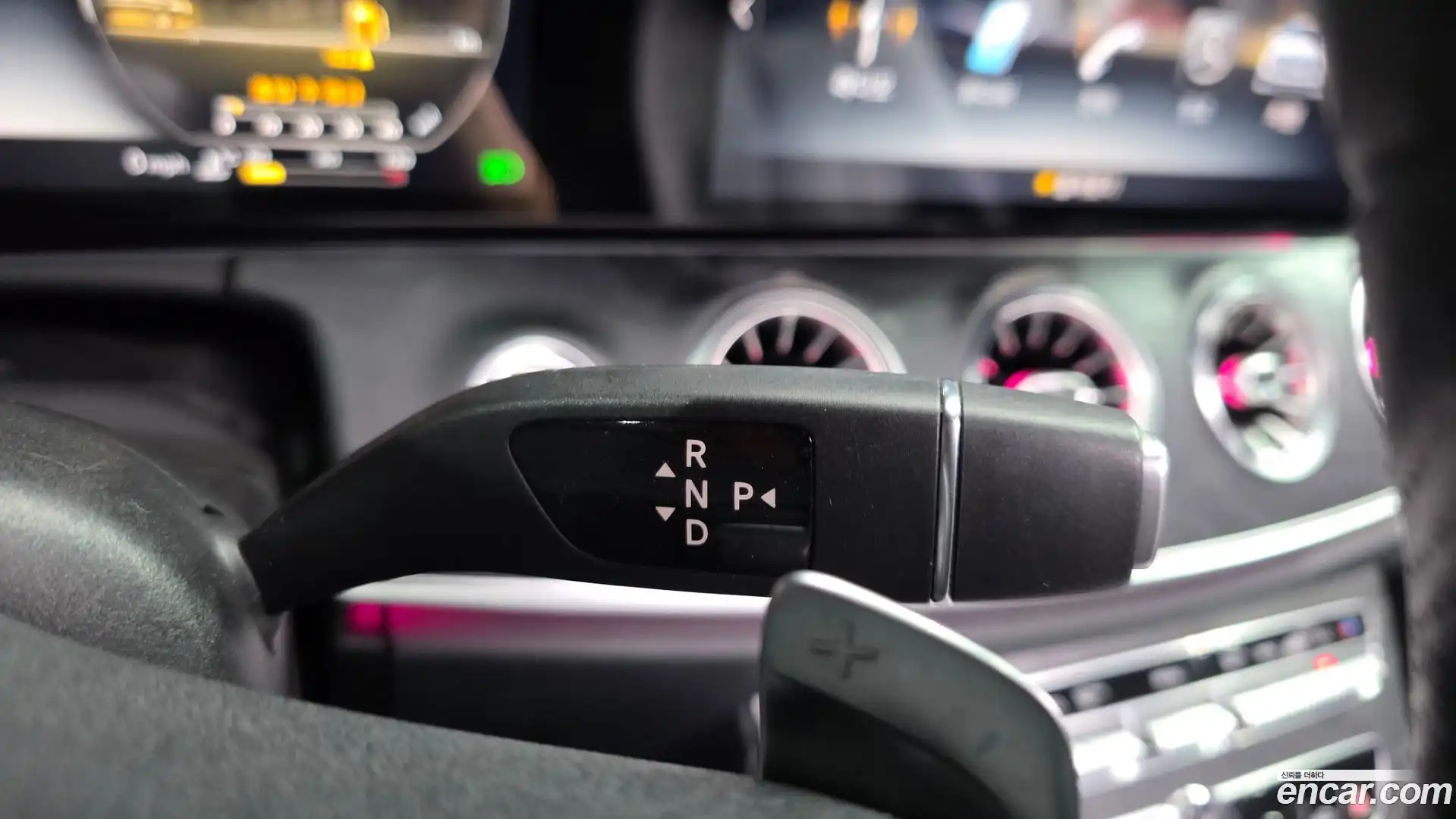 E-Class Mercedes-Benz 2019.1-INNER-009