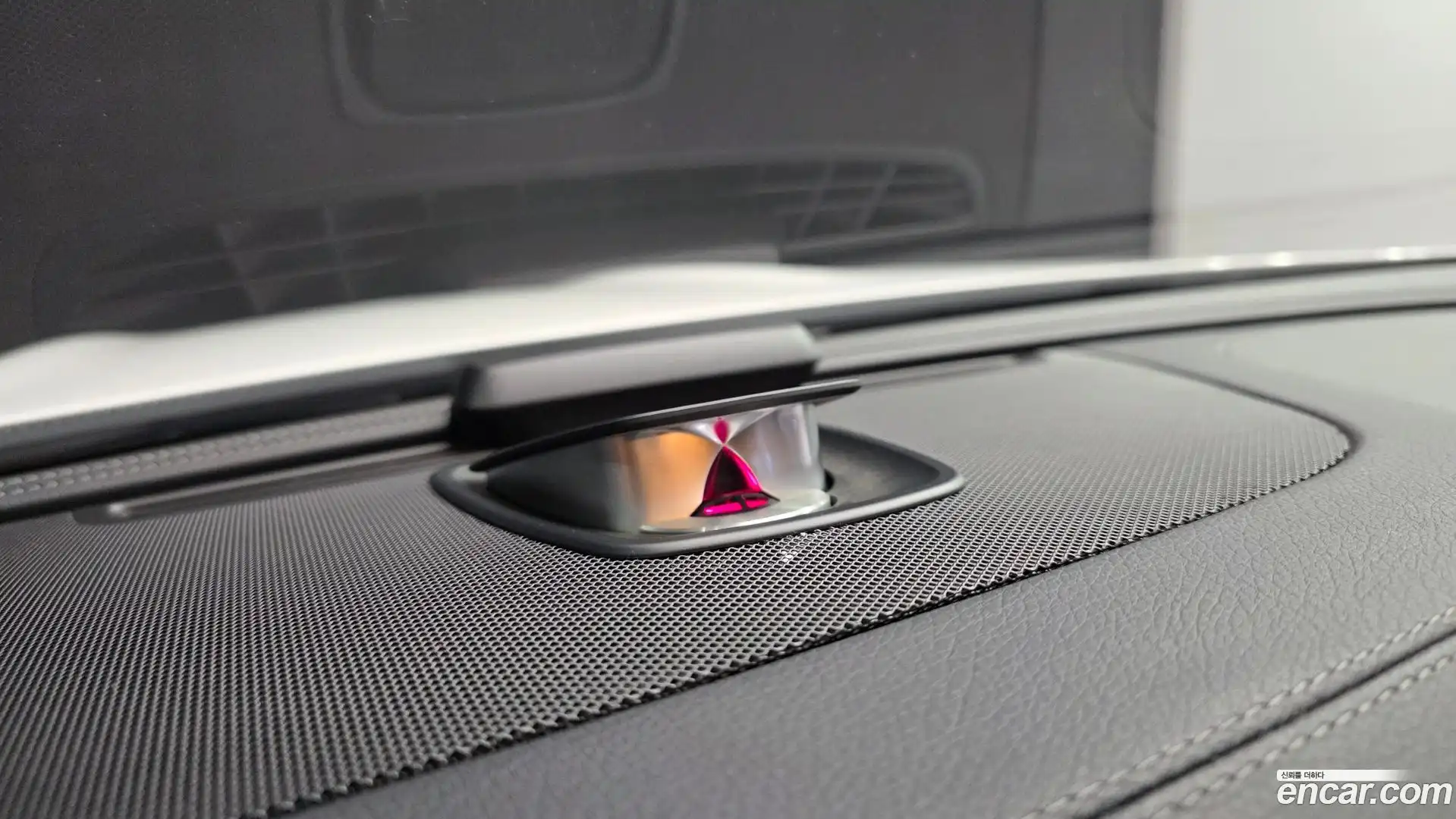E-Class Mercedes-Benz 2019.1-OPTION-022
