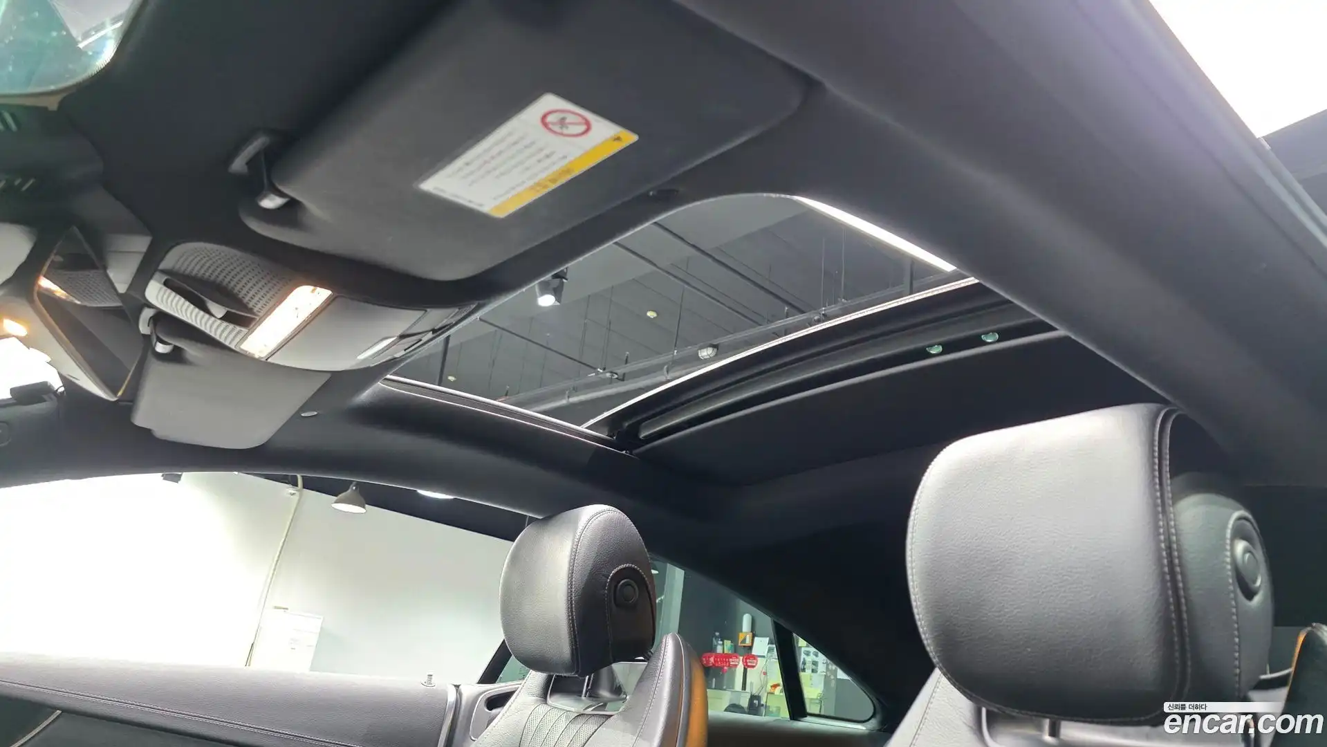 E-Class Mercedes-Benz 2019.1-OPTION-024