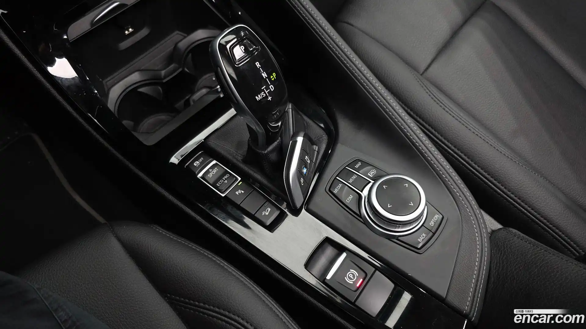 X1 BMW 2022.7-INNER-009