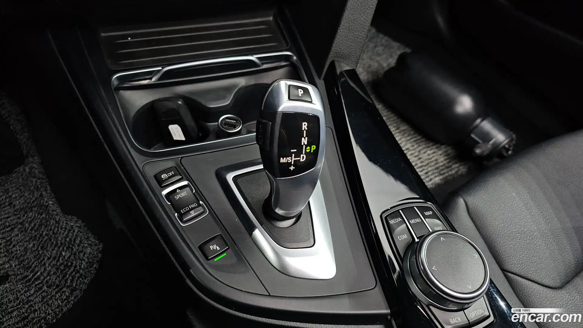 Gran Turismo BMW 2017.8-INNER-009