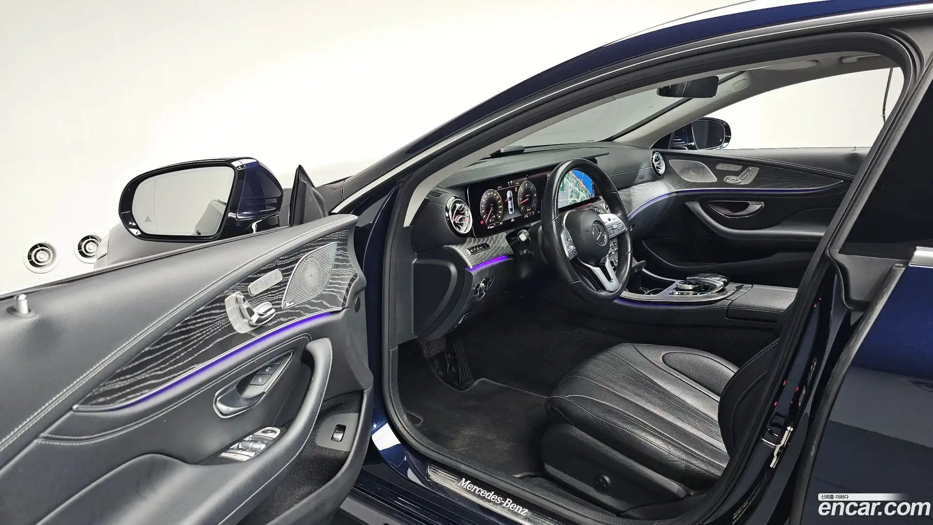 CLS-Class Mercedes-Benz 2019.8-INNER-010