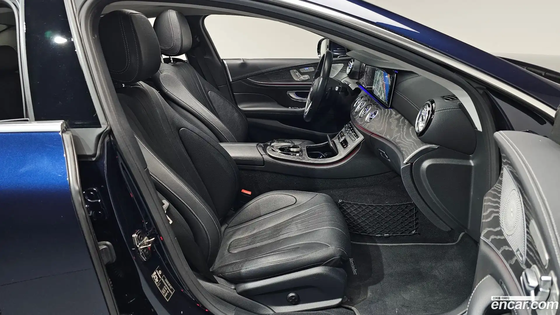 CLS-Class Mercedes-Benz 2019.8-OPTION-015