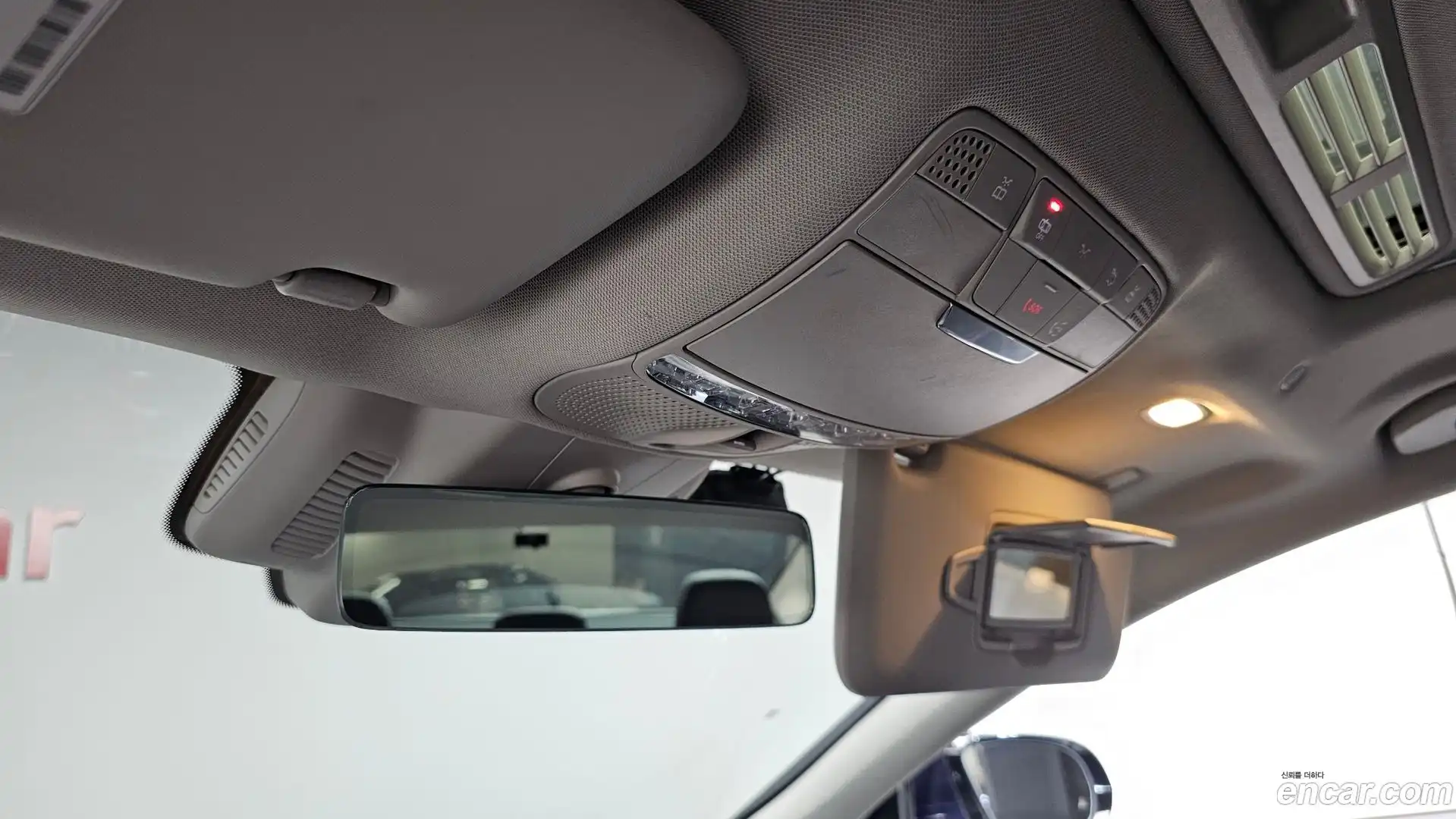 CLS-Class Mercedes-Benz 2019.8-OPTION-023