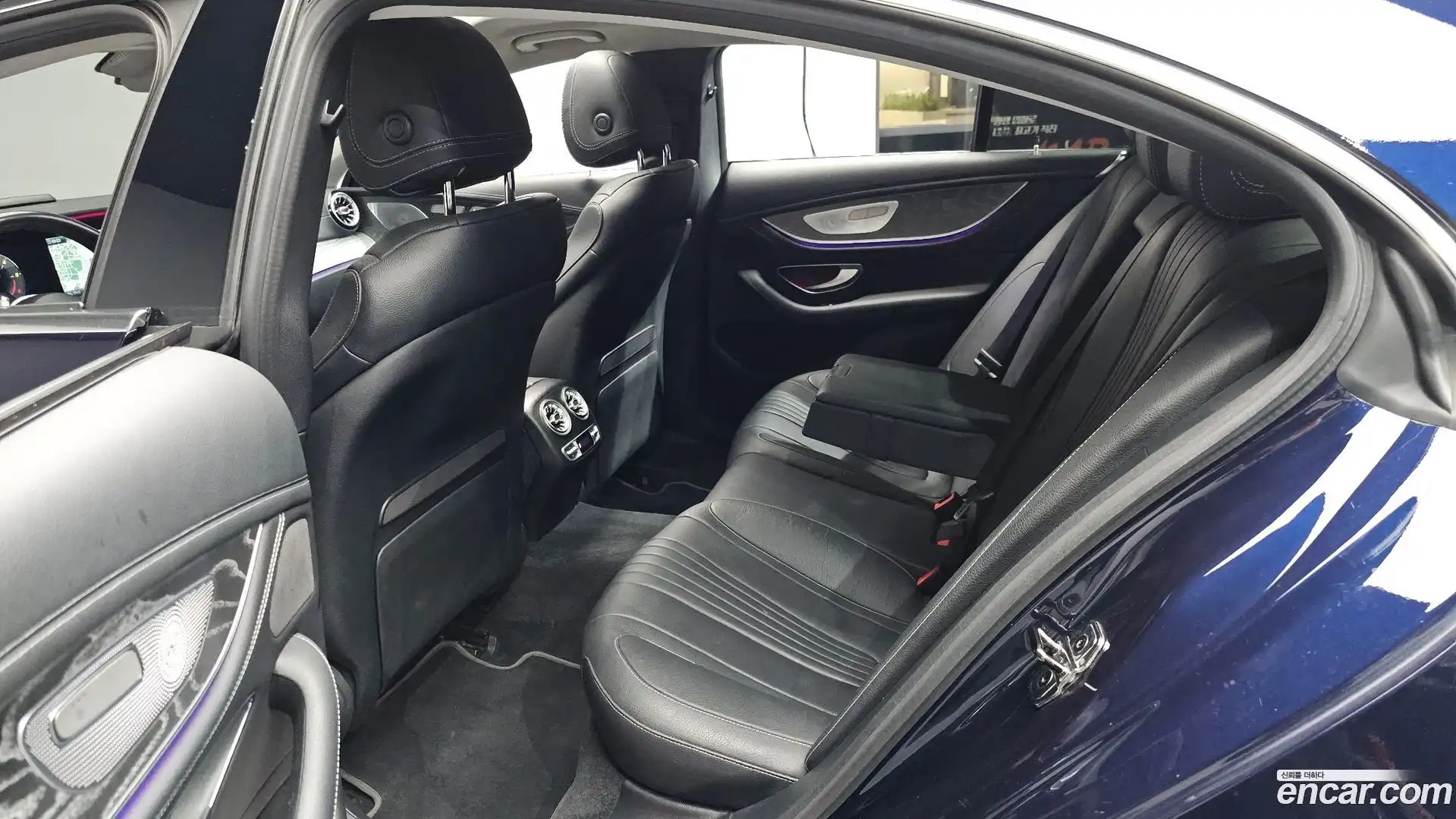 CLS-Class Mercedes-Benz 2019.8-INNER-036