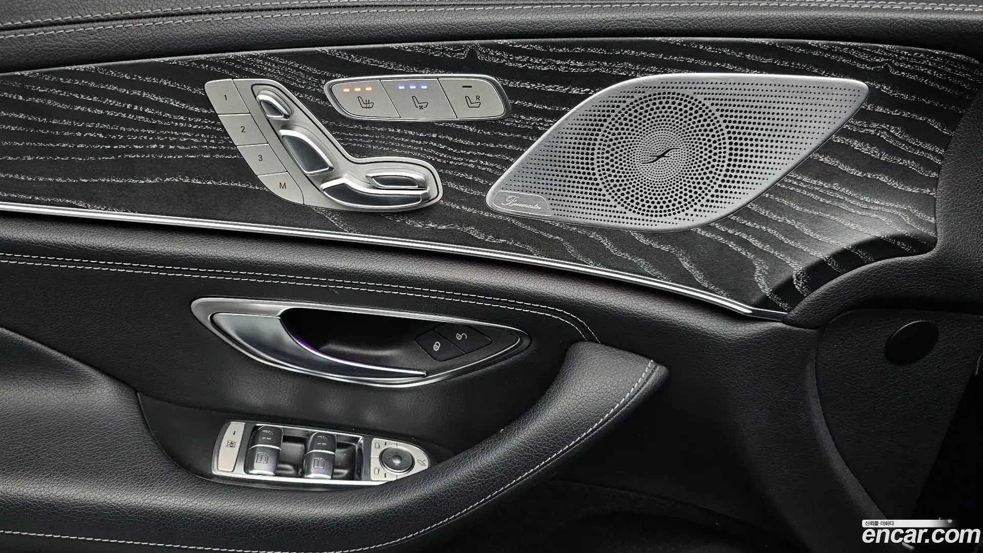 CLS-Class Mercedes-Benz 2019.8-OPTION-040