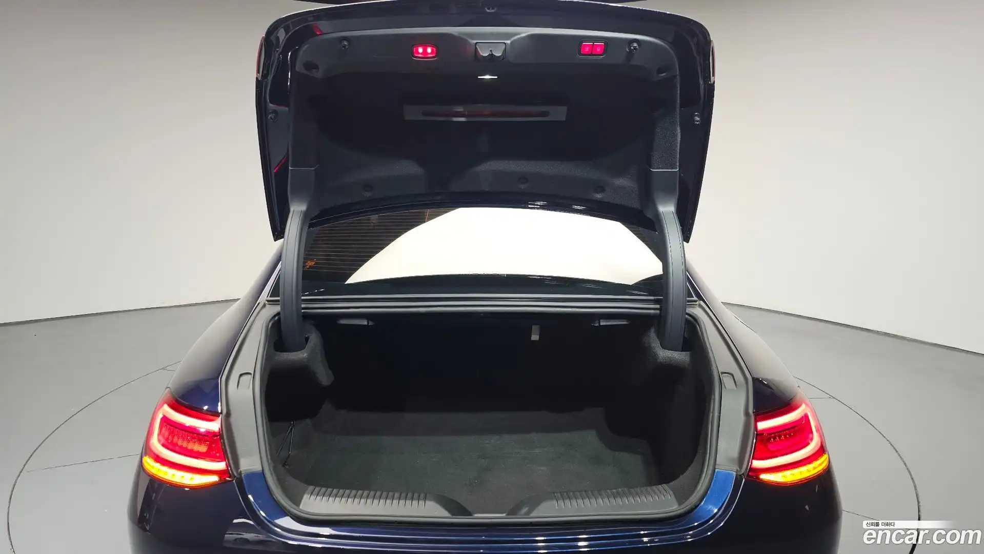 CLS-Class Mercedes-Benz 2019.8-OPTION-046
