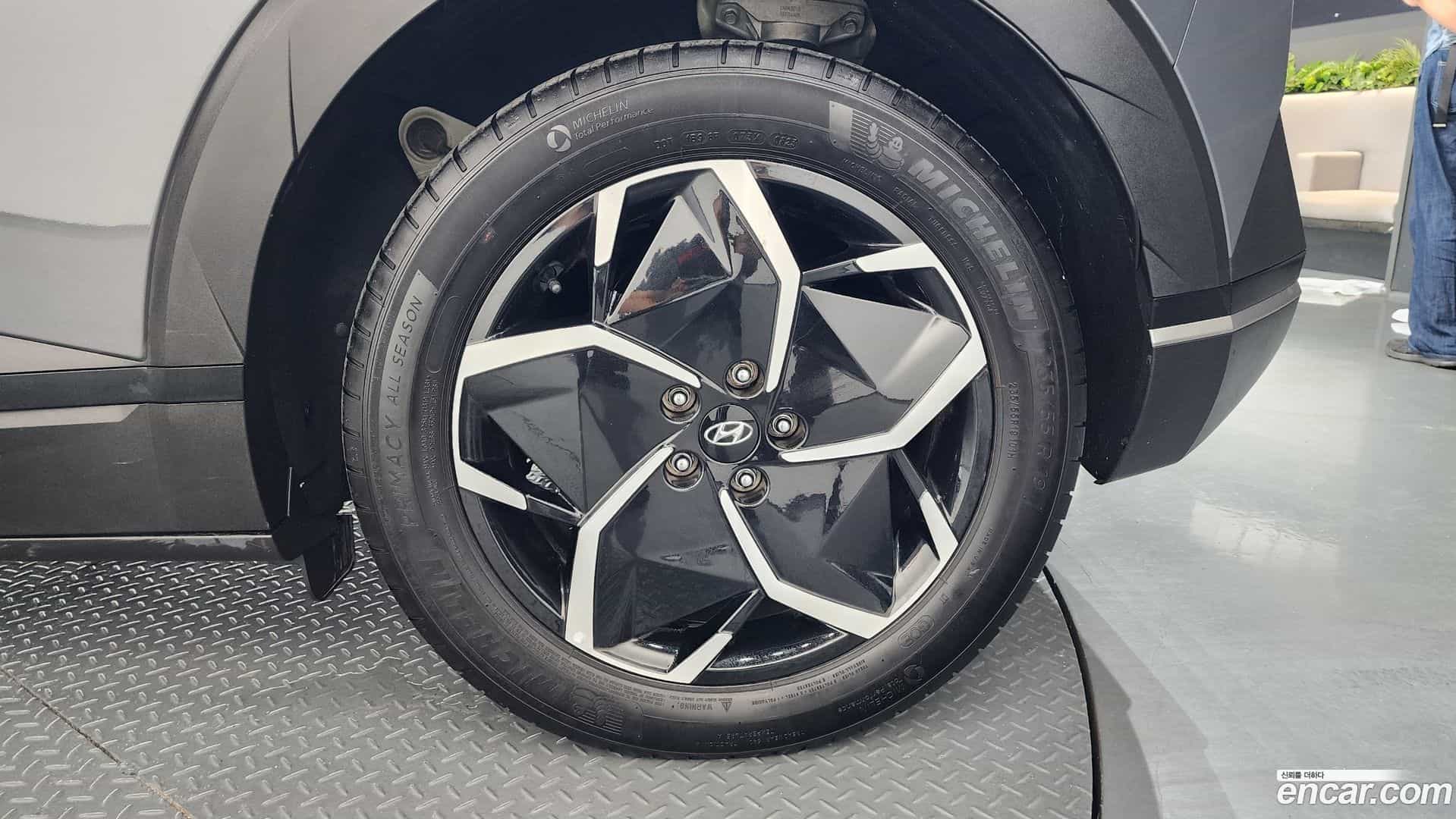 Ioniq5 Hyundai 2023.4-OUTER-031