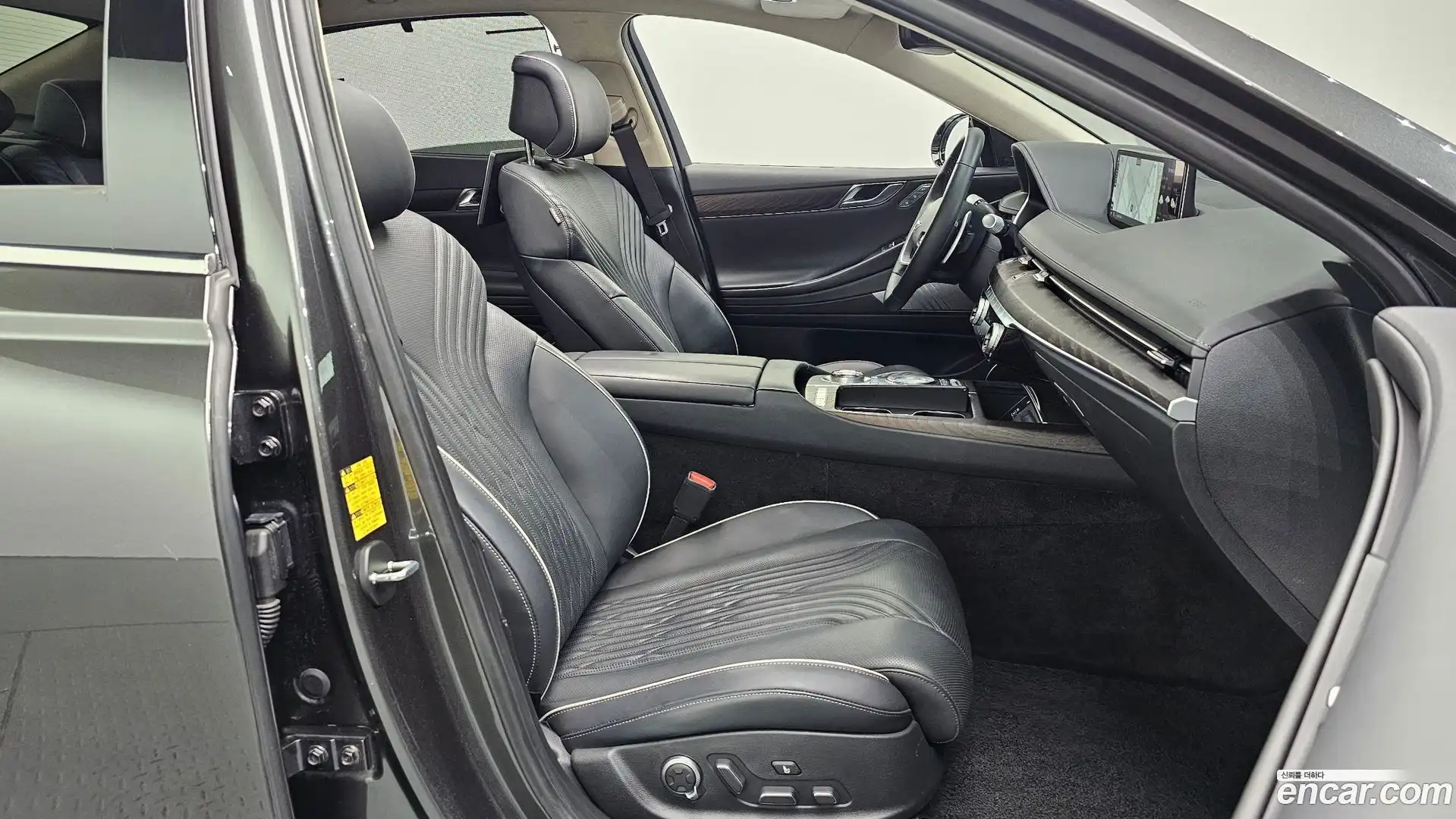 G80 Genesis 2021.8-INNER-036