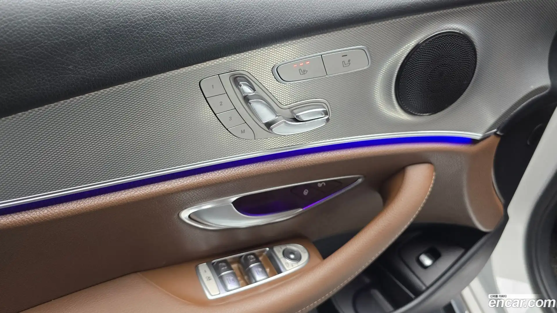 E-Class Mercedes-Benz 2019.0-OPTION-017