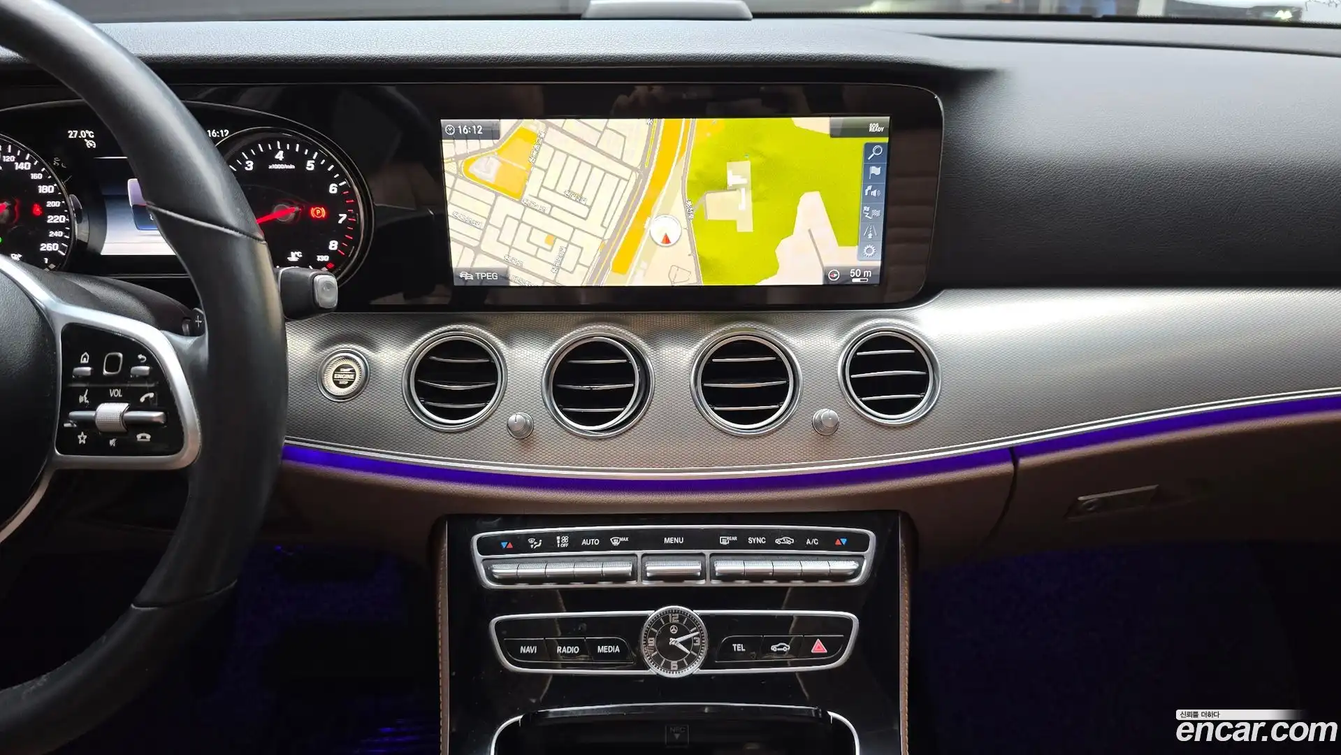 E-Class Mercedes-Benz 2019.0-OPTION-023