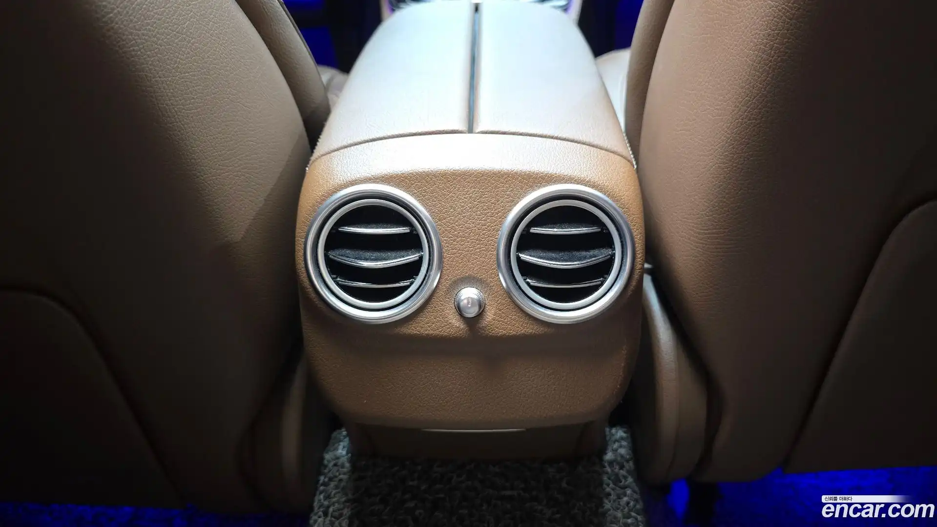 E-Class Mercedes-Benz 2019.0-OPTION-042