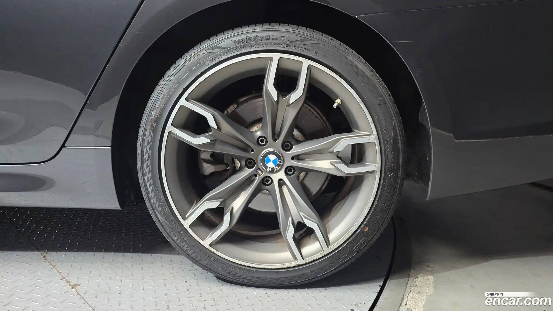 5-Series BMW 2018.4-OUTER-031