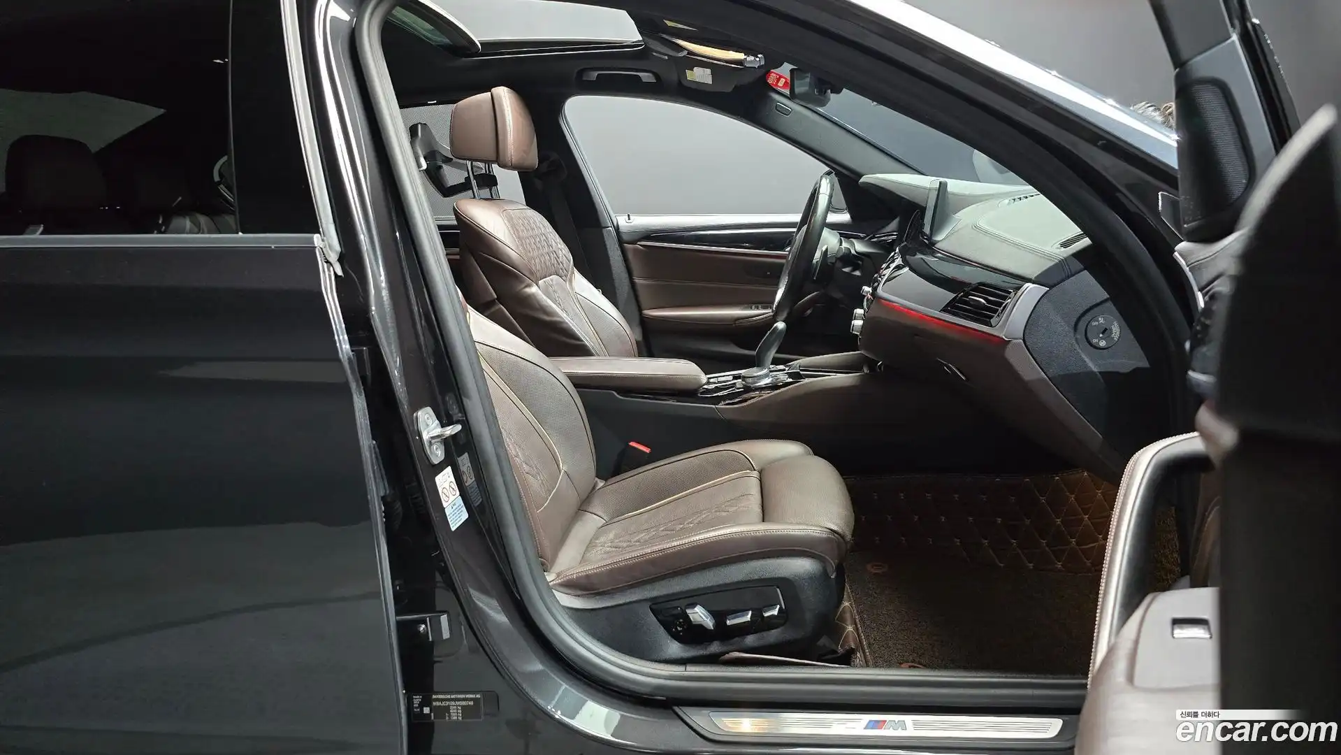 5-Series BMW 2018.4-INNER-036