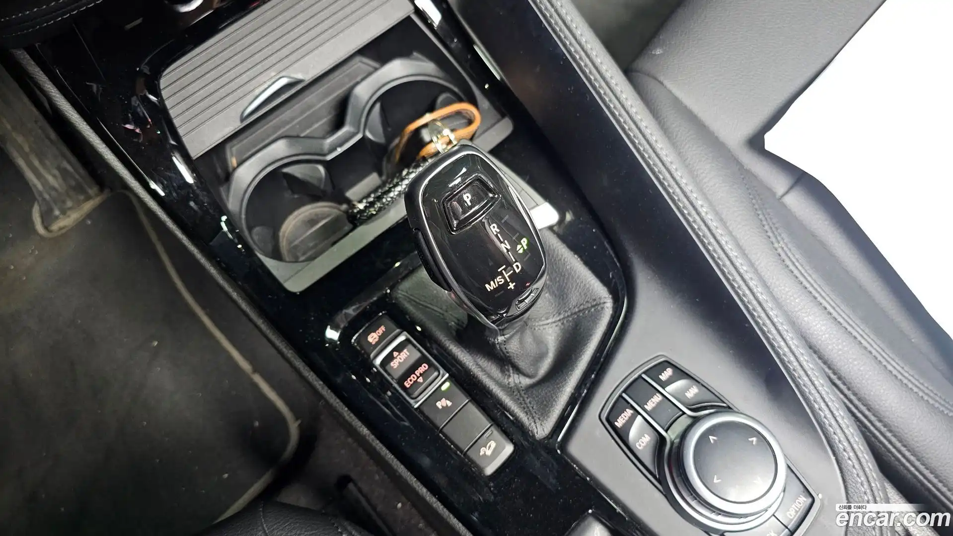 X1 BMW 2021.6-INNER-009