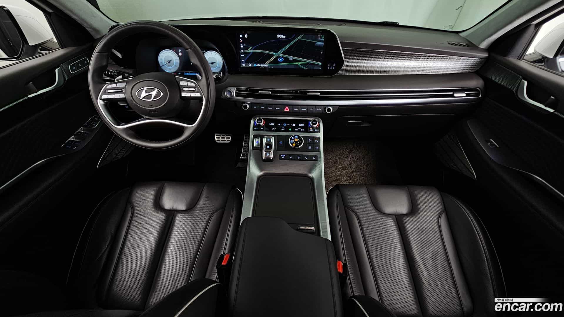 Palisade Hyundai 2023.2-INNER-007