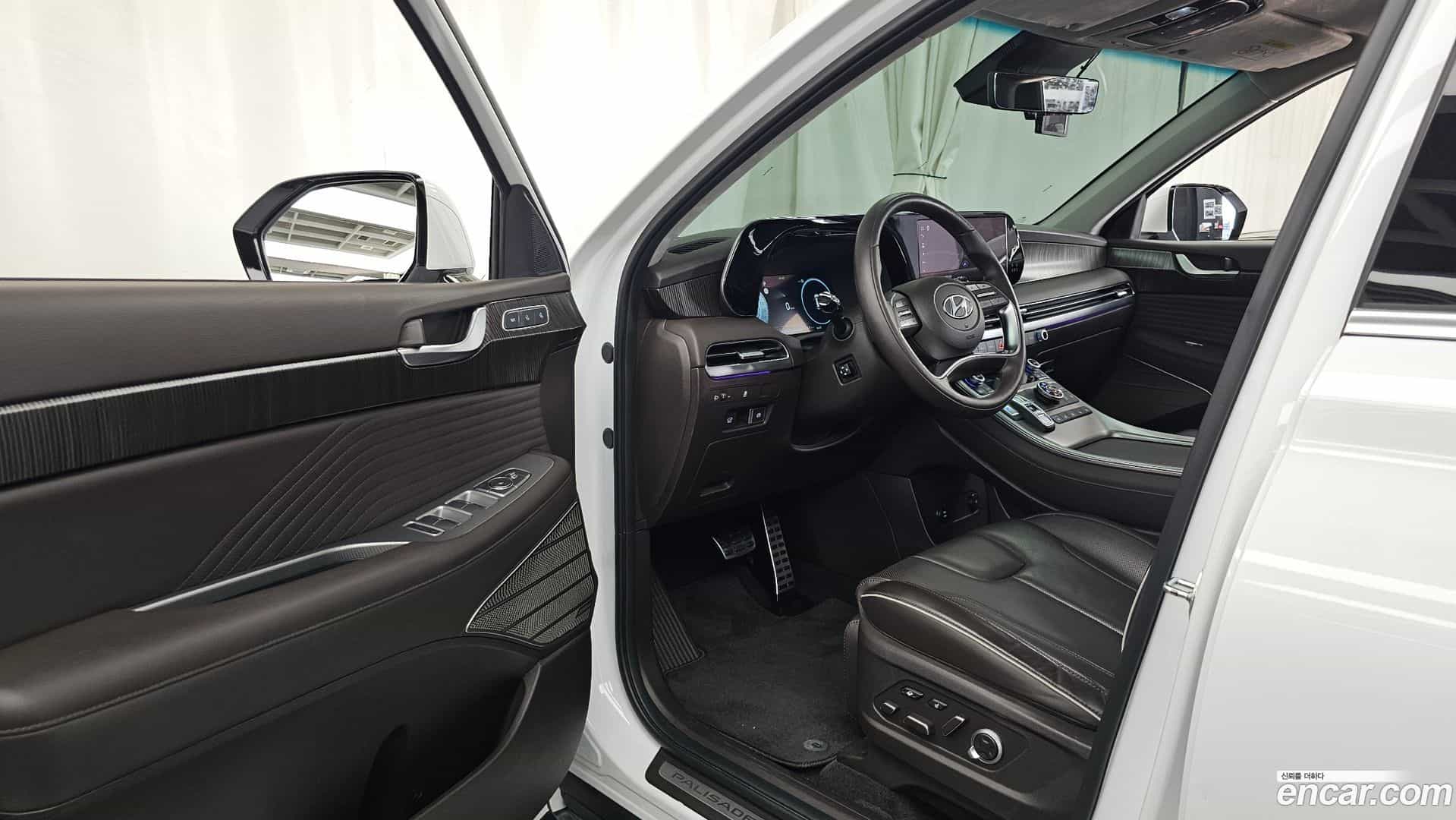 Palisade Hyundai 2023.2-INNER-010