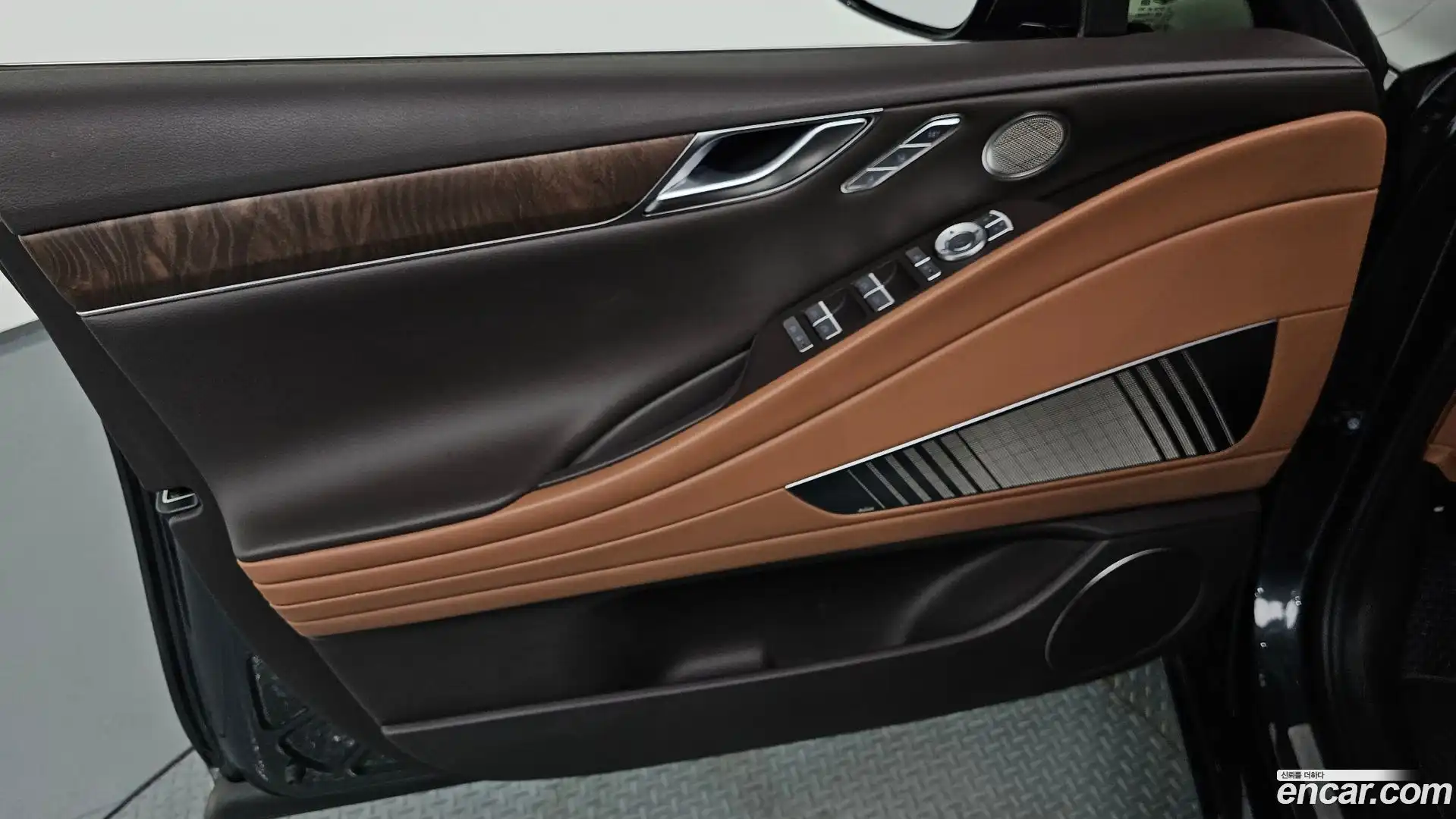 G80 Genesis 2021.3-INNER-034