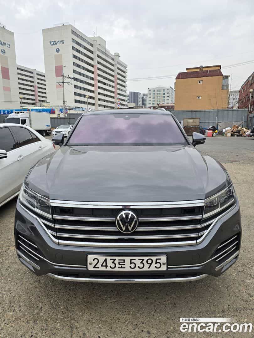 Touareg Volkswagen 2021.0-OUTER-003