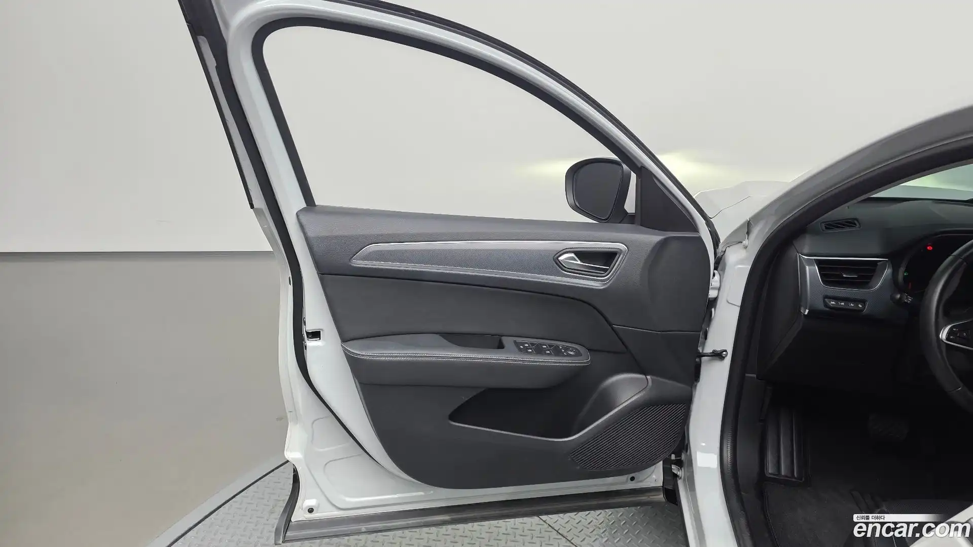 XM3 Renault Korea 2022.6-INNER-034