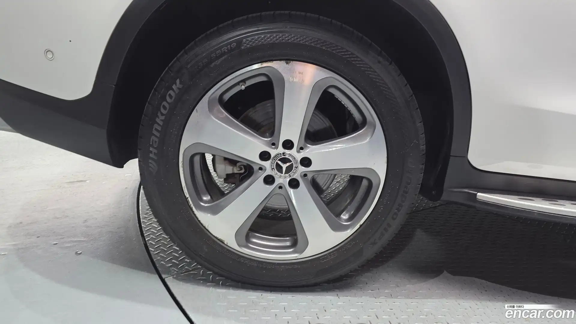 GLC-Class Mercedes-Benz 2019.4-OUTER-005