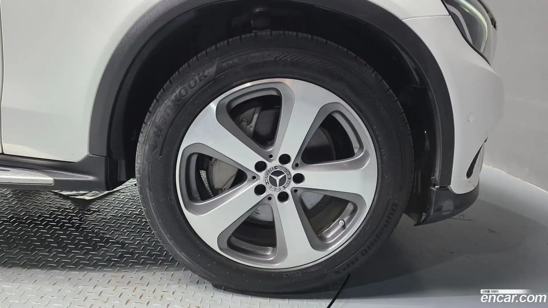 GLC-Class Mercedes-Benz 2019.4-OUTER-031