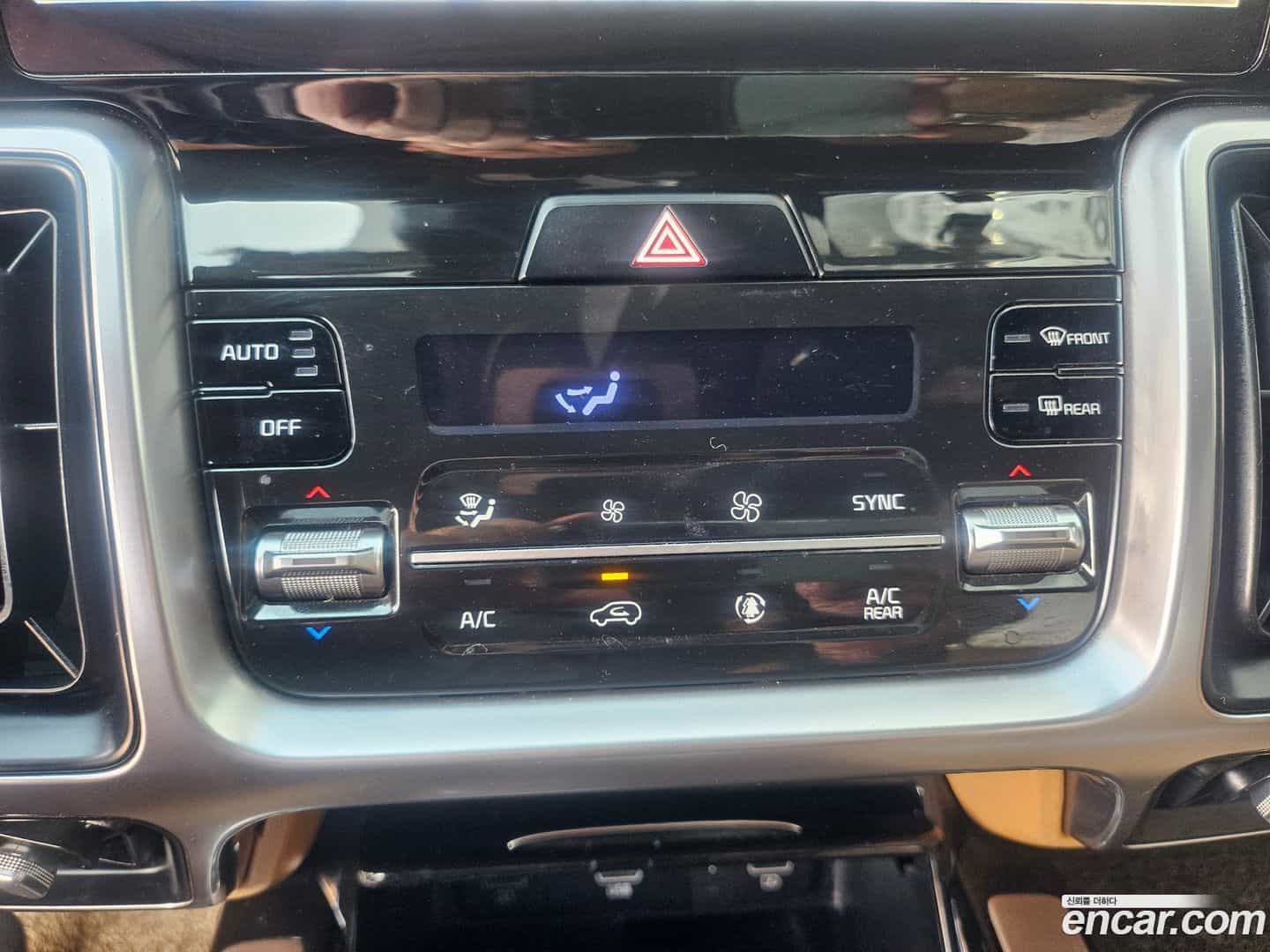 Sorento Kia 2020.3-OPTION-023