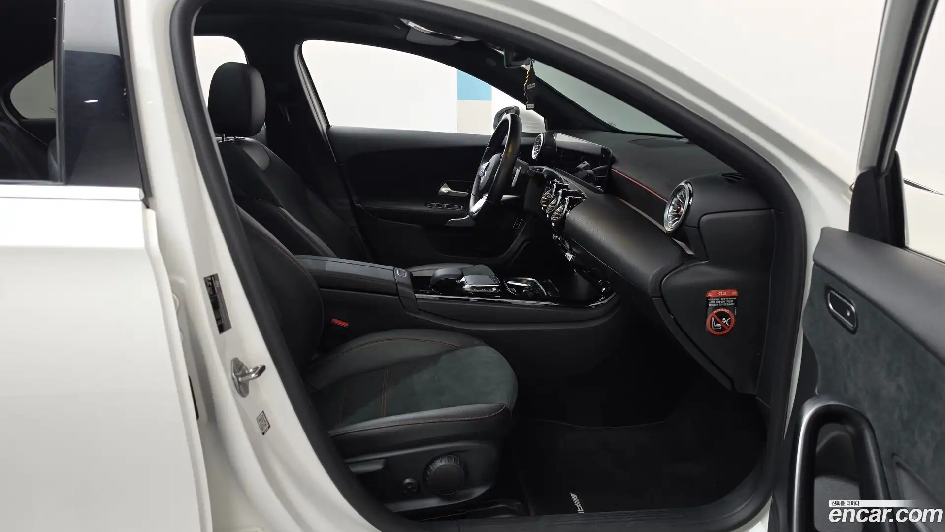 A-Class Mercedes-Benz 2022.11-INNER-036