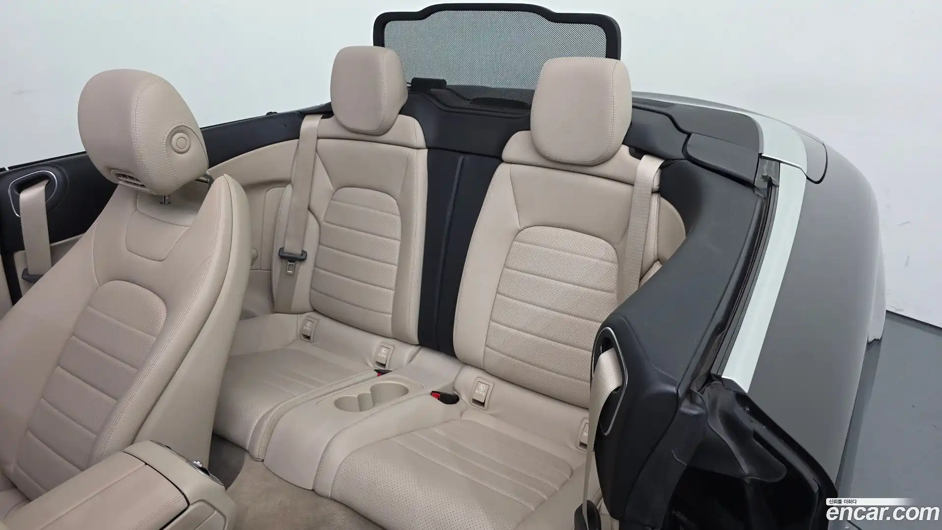 C-Class Mercedes-Benz 2017.2-OPTION-015