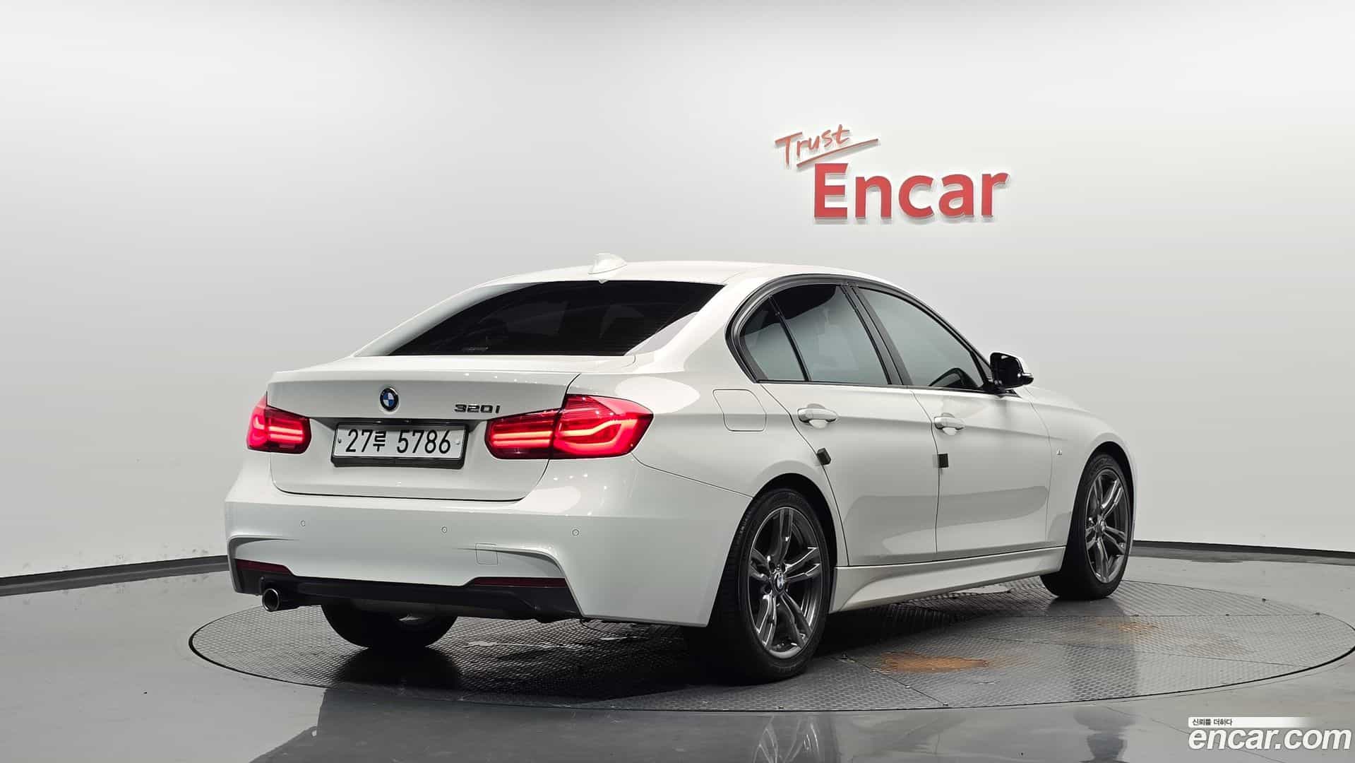 3-Series BMW 2017.10-OUTER-002