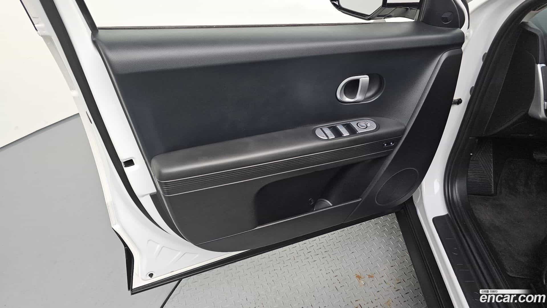Ioniq5 Hyundai 2021.11-INNER-034