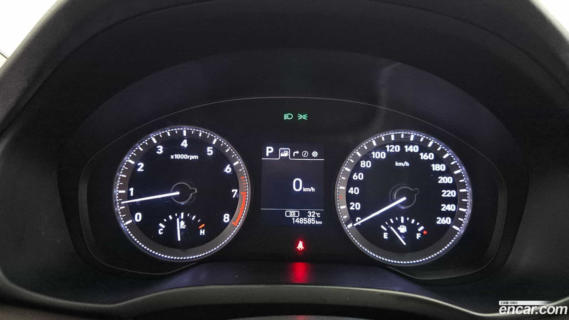 Grandeur Hyundai 2017.11-INNER-008